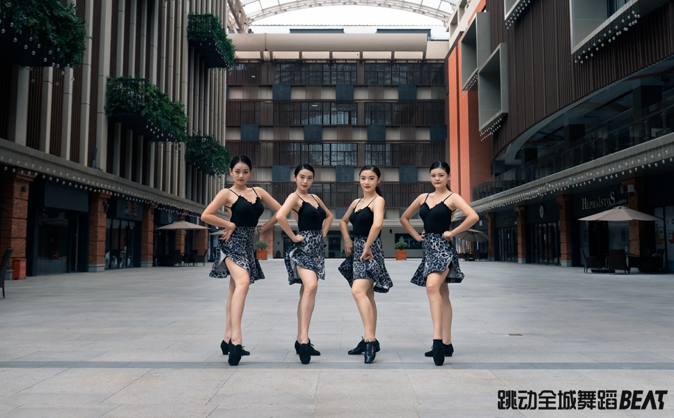 培训恰恰舞（拉丁舞考级一共有多少级）