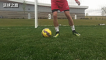 足球运动员训练计划（29个足球步法训练以及训练计划）