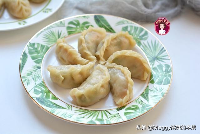 蒸饺冷水上锅需要蒸几分钟（冻水饺上锅蒸蒸多少分钟就可以好）-第3张图片-昕阳网