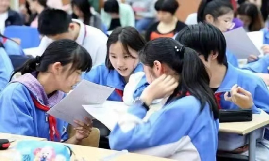 两个学生，中考同样都是700多分，为何3年后高考成绩相差很大？