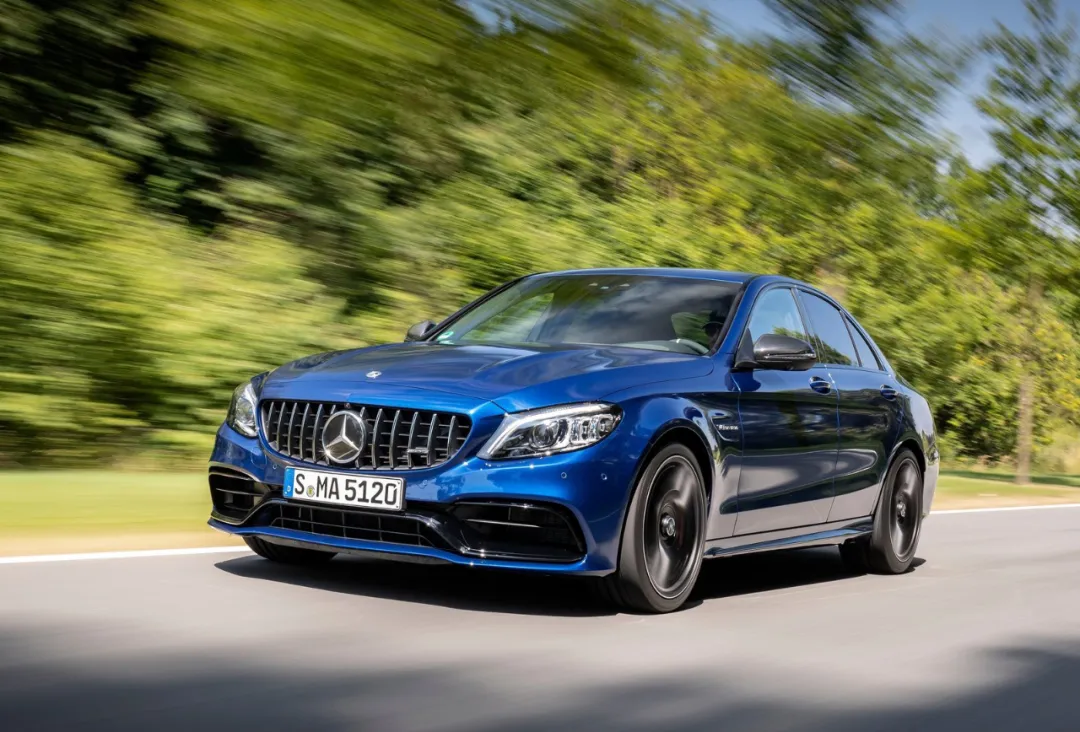 3.9秒破百的性能怪兽谁最有乐趣?奥迪RS5、宝马M3和AMG C63这样选