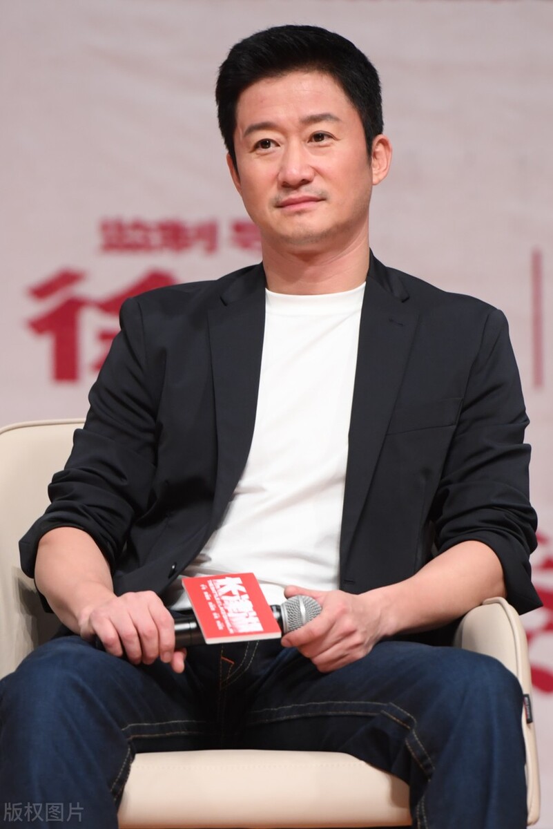 吴京的逆袭情史，因穷曾被两位美人嫌弃，邂逅谢楠后收获神仙爱情