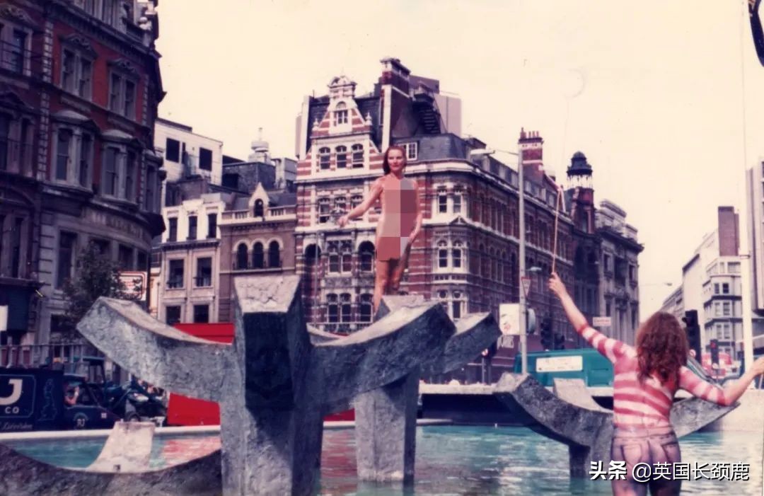 全部脱掉！英国赤裸主义兴起，以后再也不用洗衣服了？