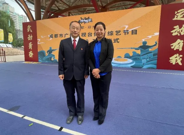 全市唯一！实外五龙山李俊校长参加《武林后浪》节目开机仪式