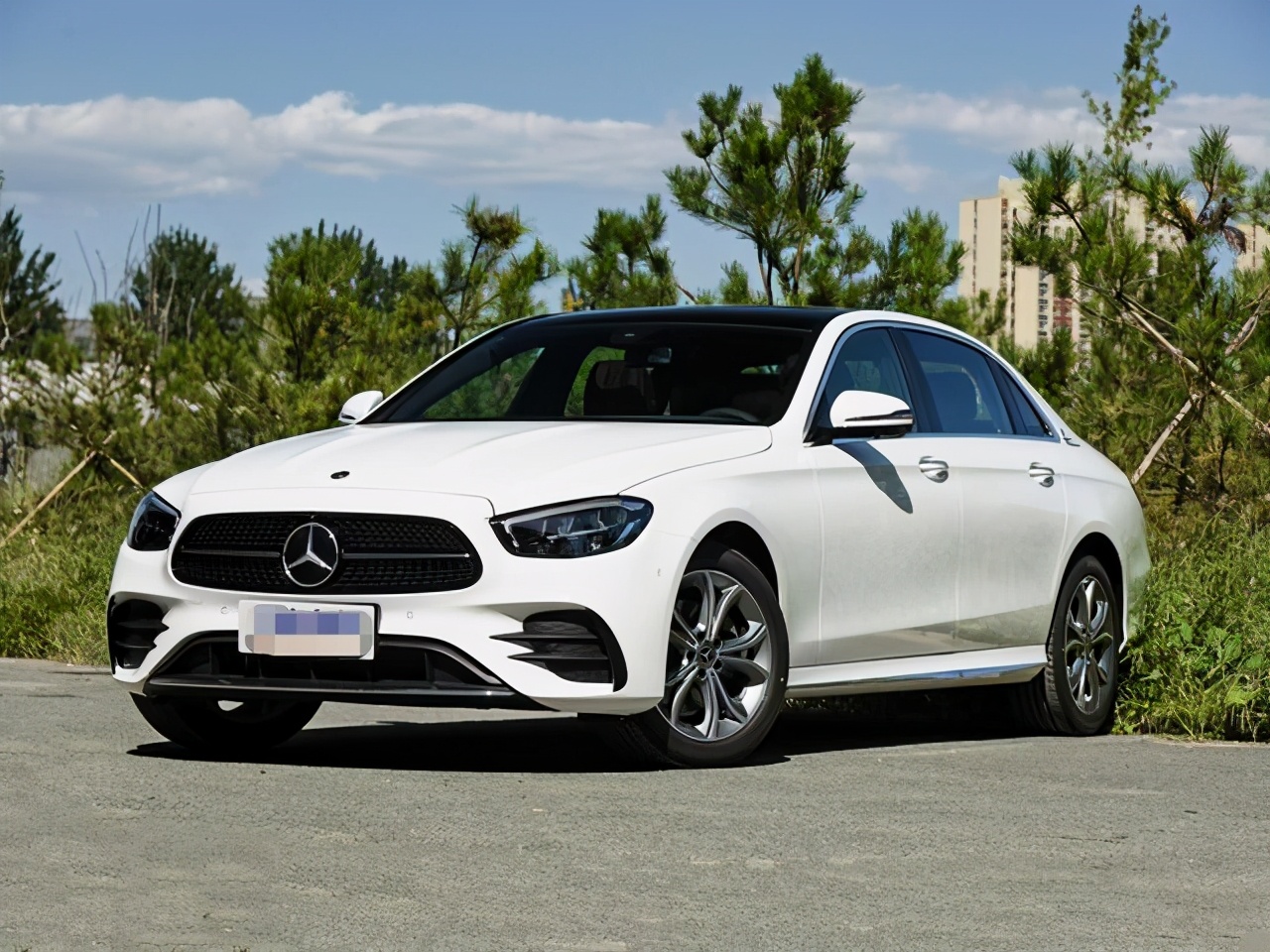 宝马530li和奔驰e300l差距有多大?车主:开起来才知道