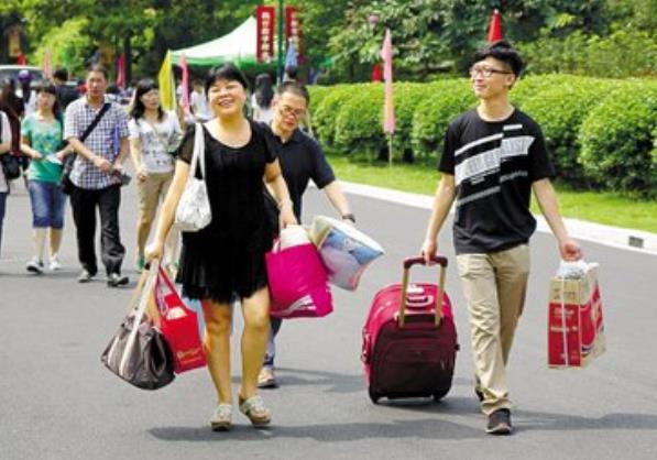 宁夏考生431分能上985？中山大学招生爆冷，多地录取分数线创新低