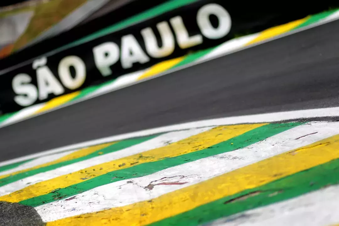 F1巴西站赛道(英特拉格斯，一条不缺少故事的赛道……你对巴西站印象最深的是？)
