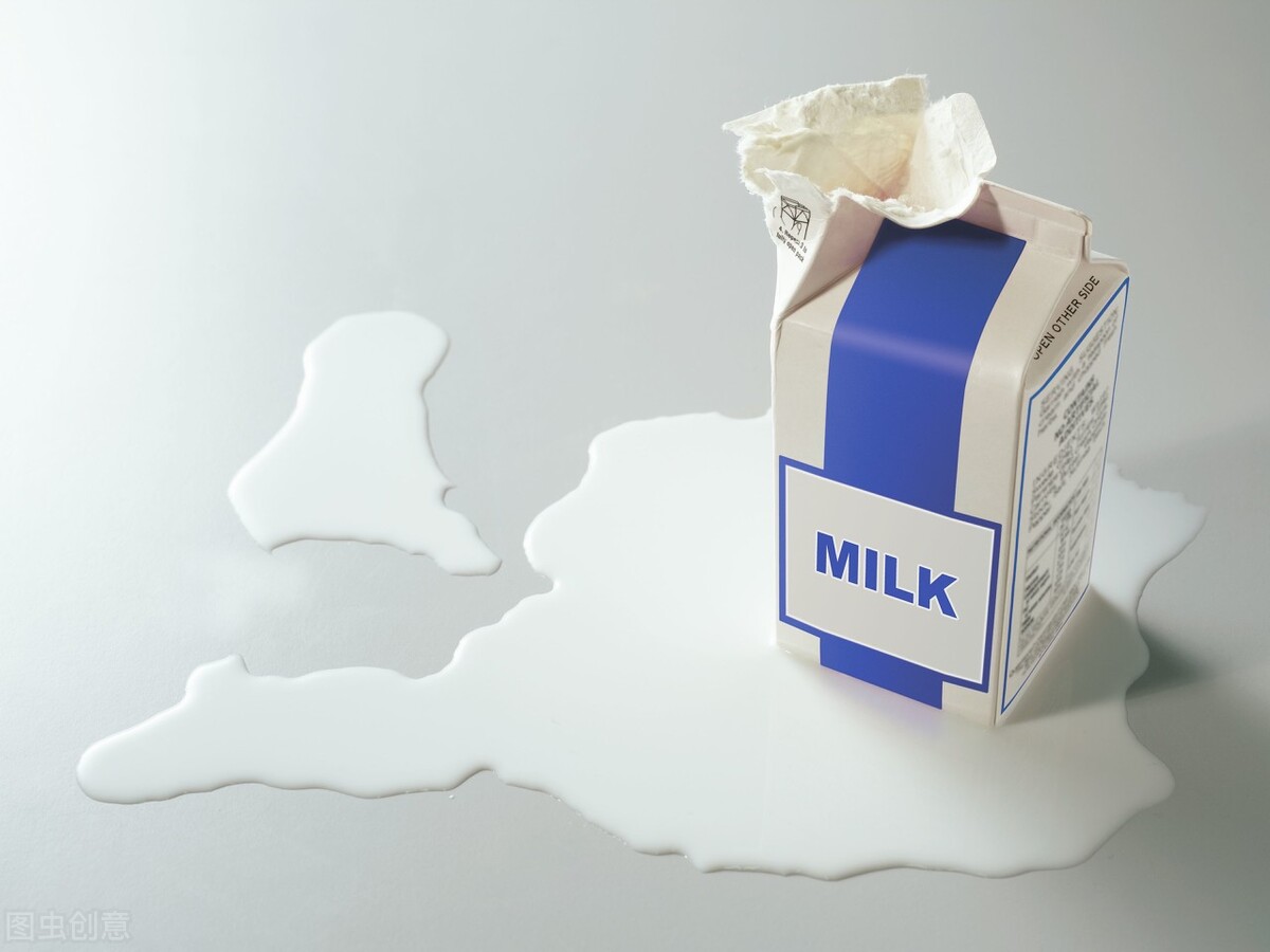 牛奶保质期长好还是短好 如何挑选好的牛奶 1
