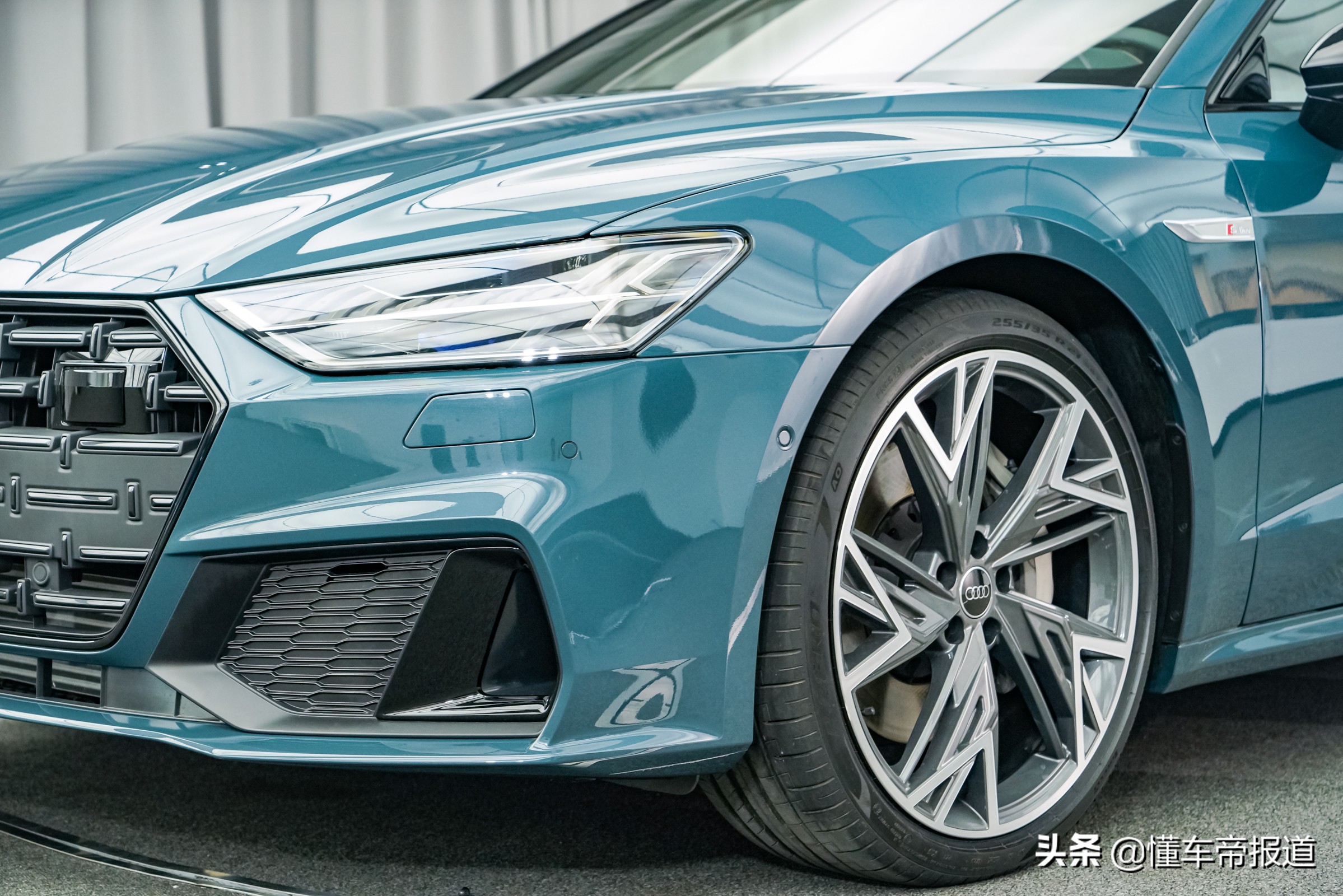 新车｜车身加长/搭3.0T发动机 上汽奥迪国产A7L正式发布