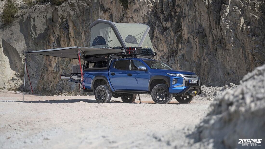 货厢加装户外生活装备及充气帐篷 三菱推出l-200皮卡露营车