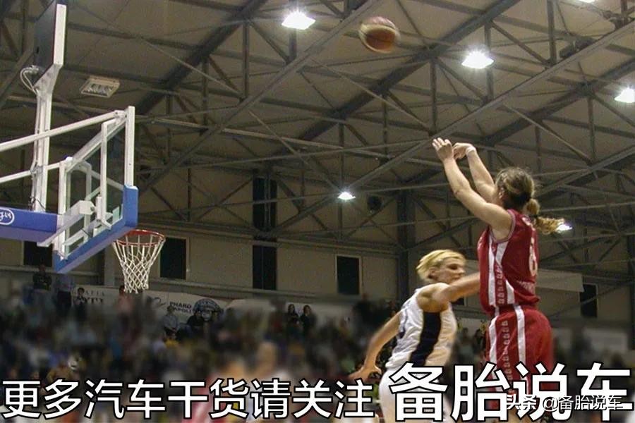 手动挡换挡到底看转速，还是看时速？什么时候换挡才最省油