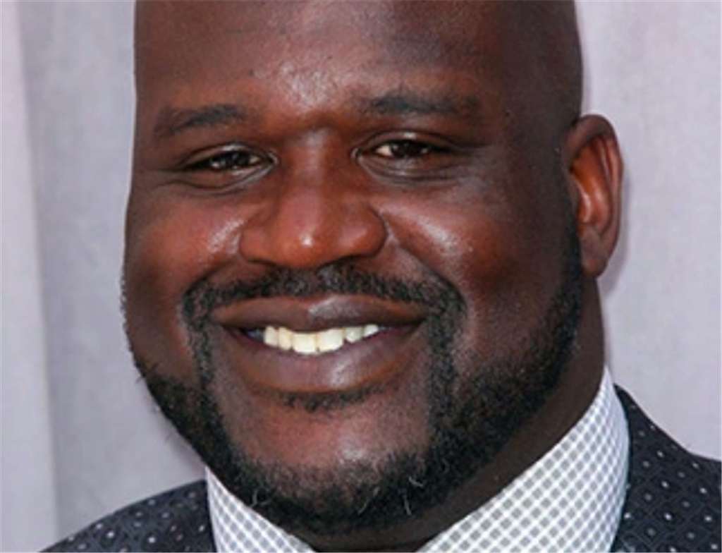 分享了好多savage x fenty品牌塑身衣图片,都非常惊艳,她的身姿和表情