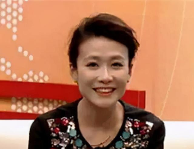 她是中央电视台最不快乐的女人，是什么是沉徐华的门？