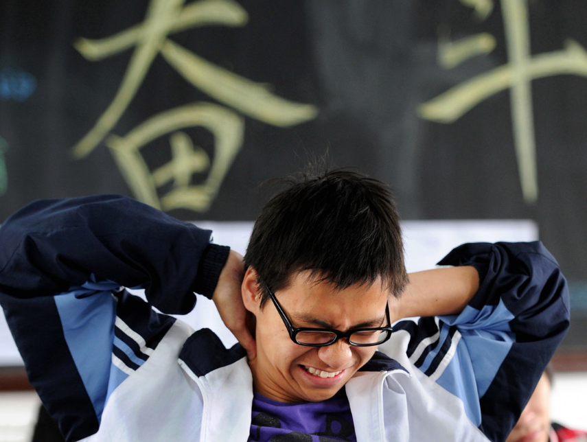 高考430分，选“公办专科”还是“民办本科”？三本生告诉你答案