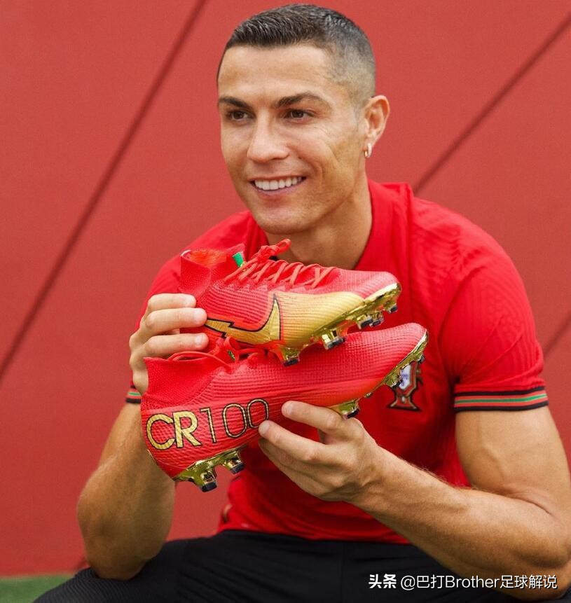 c罗梅开二度状态爆棚虽然因为脚趾感染,c罗并没有在欧国联首轮,与
