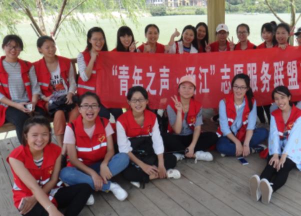 奶奶心系孙子高考成绩，梦到他考了666分，成绩出来后激动不已