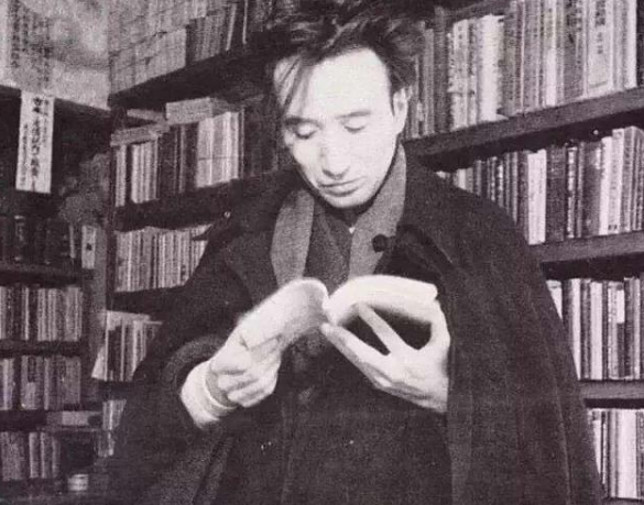 《人间失格》最丧的一句话，短短8个字，却揭示了真实残酷的人性