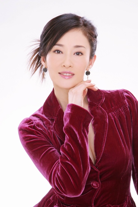 盖丽丽盖丽丽与曹华益上世纪90年代中期在北京结婚,沉寂下来后,盖丽丽