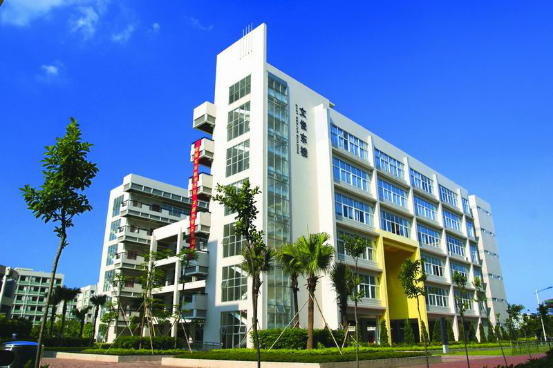 5位院士坐镇，创下世界首个，还坐拥“超大”网红校园，这所大学火了！