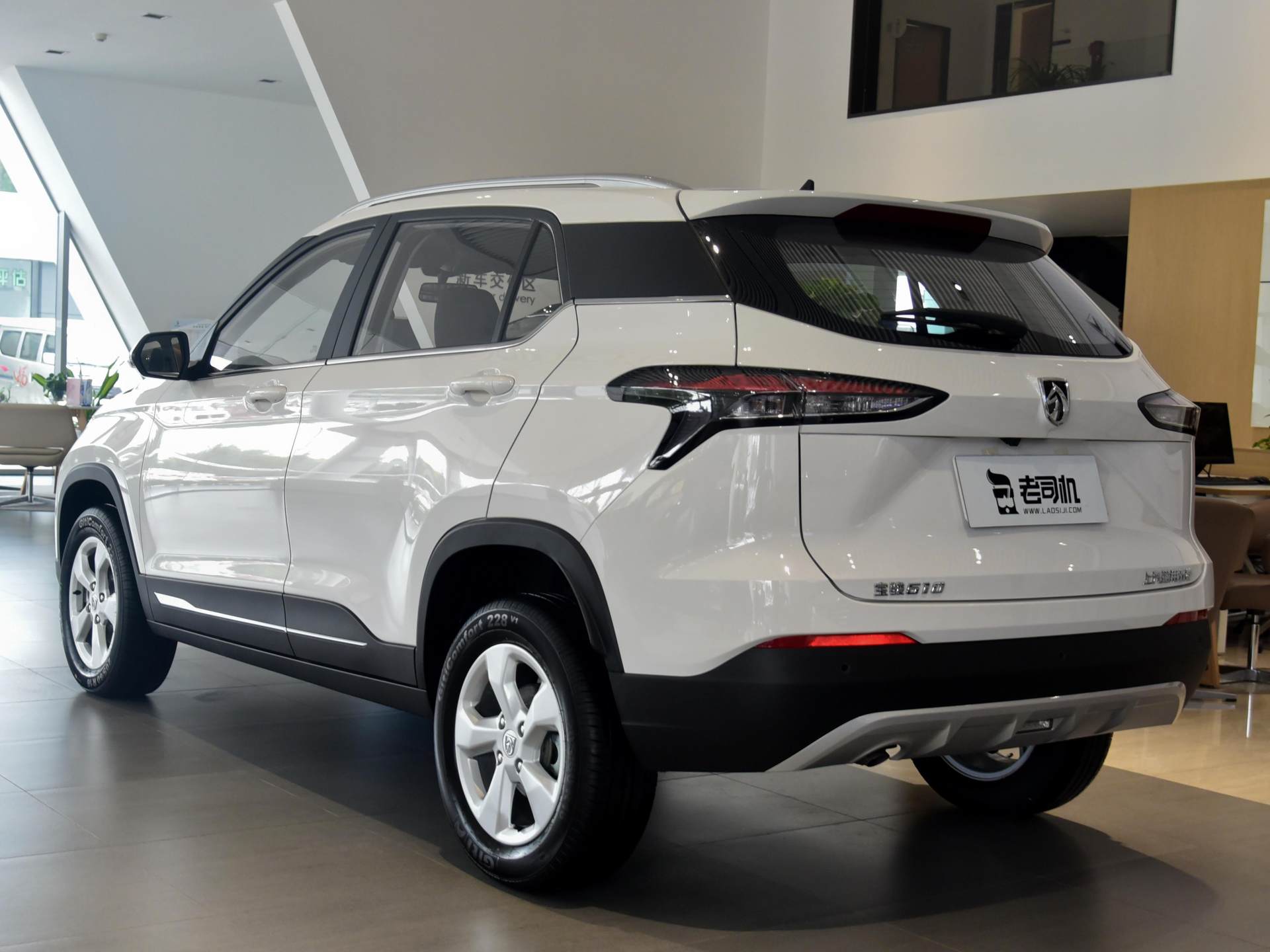 自动挡的实惠suv,颜值还不低,带你看宝骏510