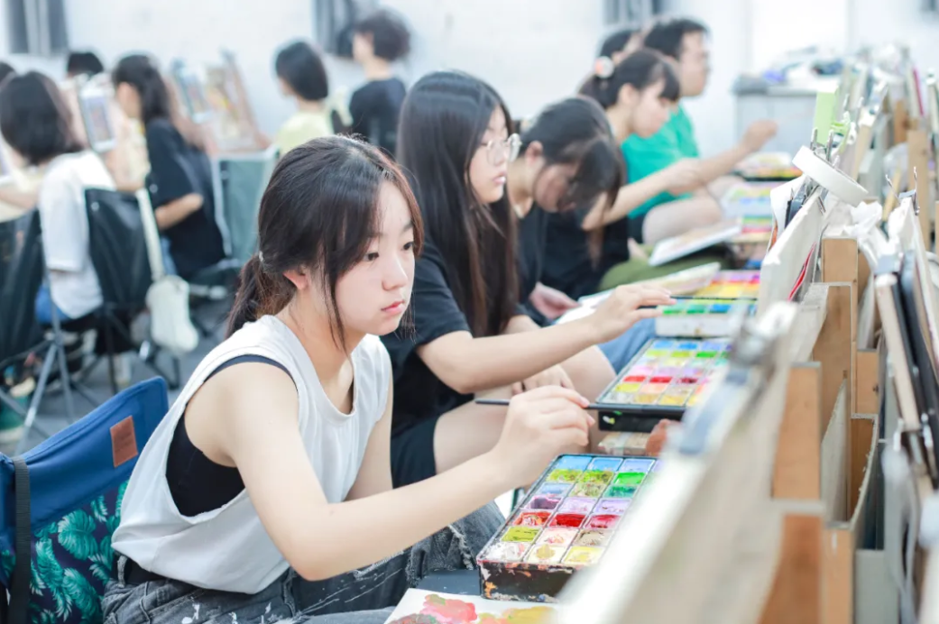 江西实力画室最后选择白塔岭，2022届美术生教你如何选画室