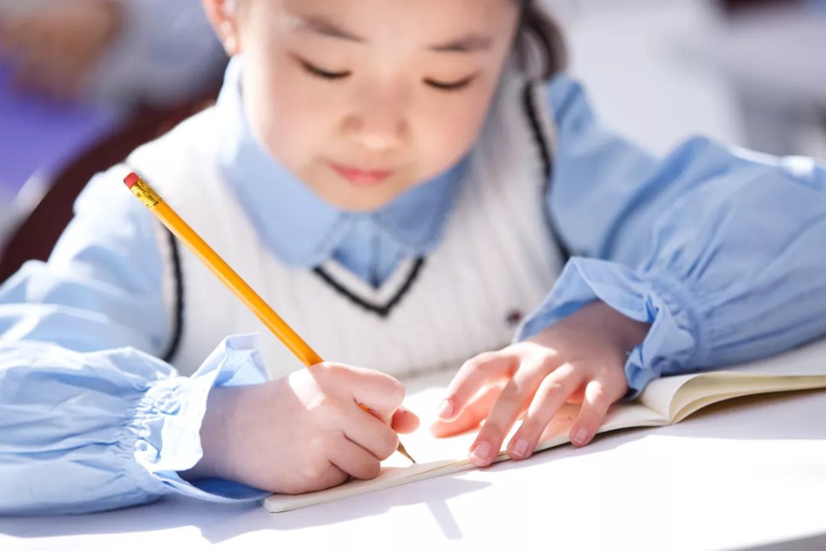 高考出现的“神仙卷面”惊艳众人，阅卷老师感慨：看了舍不得扣分