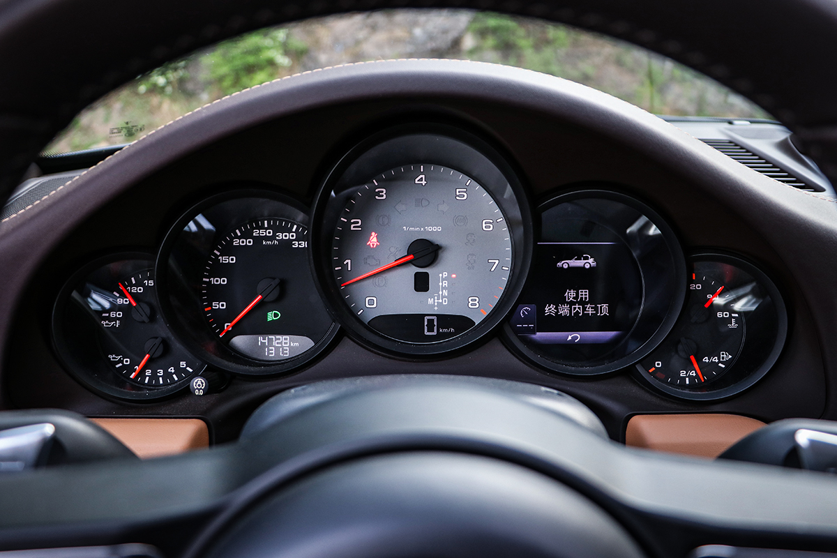 精分暴徒也懂柴米油盐 试驾911 Carrera S Cabriolet