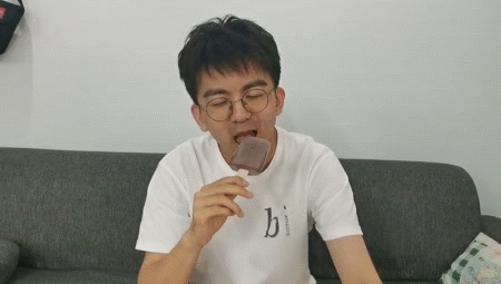 一根雪糕能舔几口（狂舔350口钟薛高小布丁老冰棍后我化了）(17)