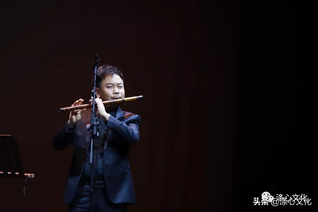 川音点石竹笛乐团与西安建筑科技大学华清学院交流音乐会圆满举行