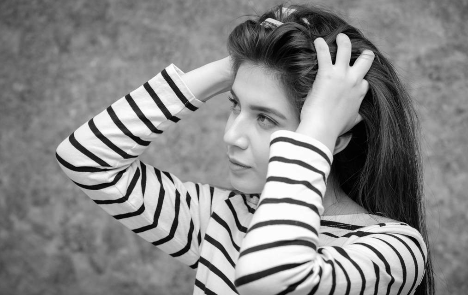 “花呗借呗不向大学生开放”上热搜：女孩从小缺钱，长大会怎么样