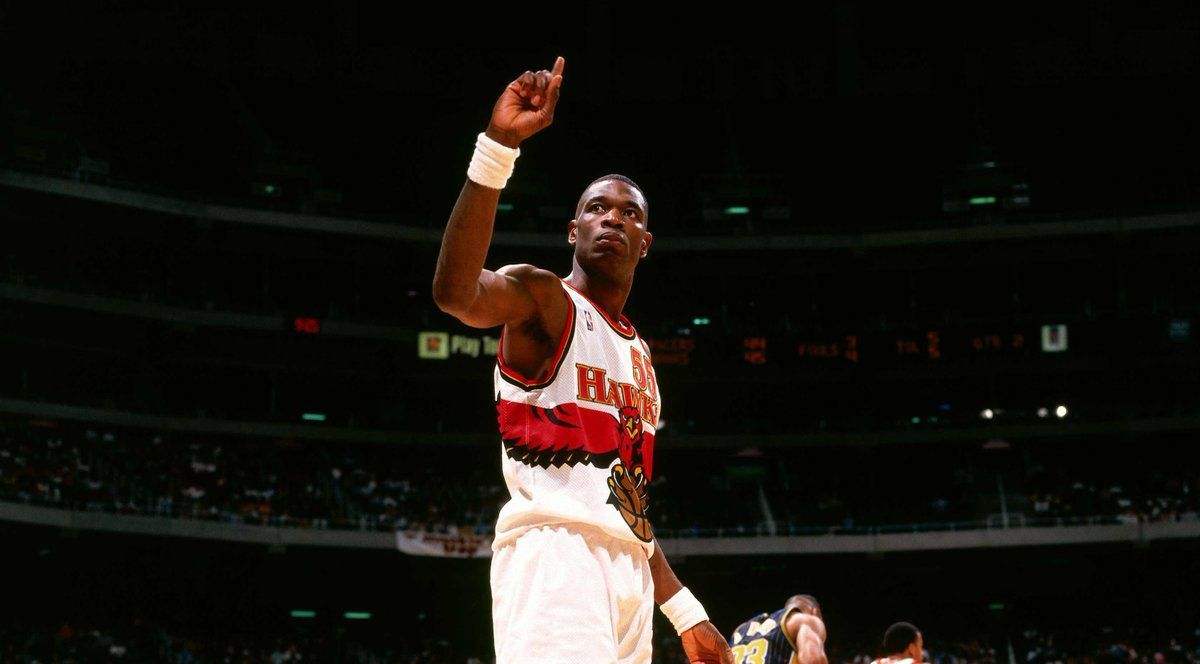 穆大叔摇手指是什么意思（这些庆祝动作太嚣张！穆大叔专属摇手指，乔丹一脸不屑摊手最霸气）