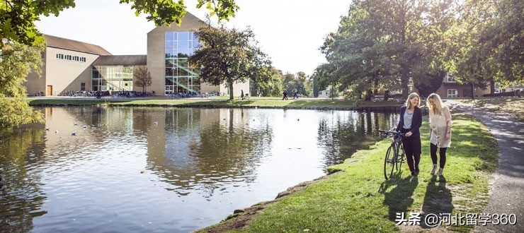 奥尔胡斯大学（童话王国）