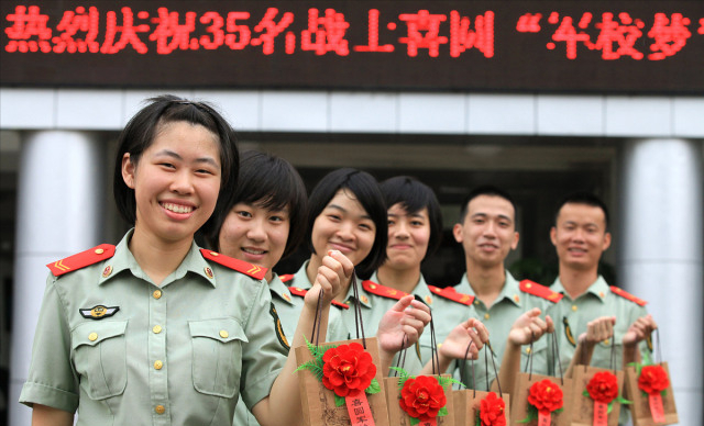 大学生参军报国，大一和大四哪个阶段去更好？学生和父母须知