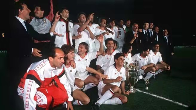 希望小马尔蒂尼不会在今天爆发（一文讲述马尔蒂尼家族编年史，百年意大利足球变迁都在这里）