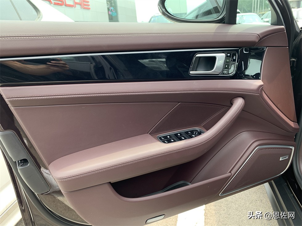 外观运动内饰豪华的家用首选车型 保时捷 panamera