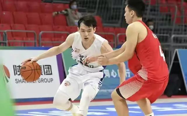 为什么cba在青岛举行（CBA举办地确定！姚明说明理由，辽宁队丢掉夺冠良机，抓不住重点）