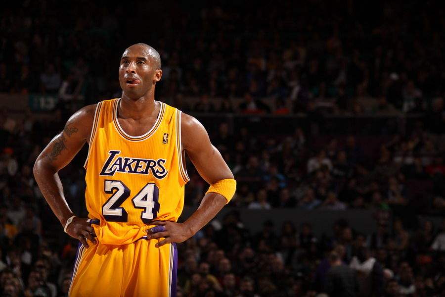 为什么nba没有人敢惹科比（为什么NBA很多球员都很尊重科比，不敢对科比狂妄？）