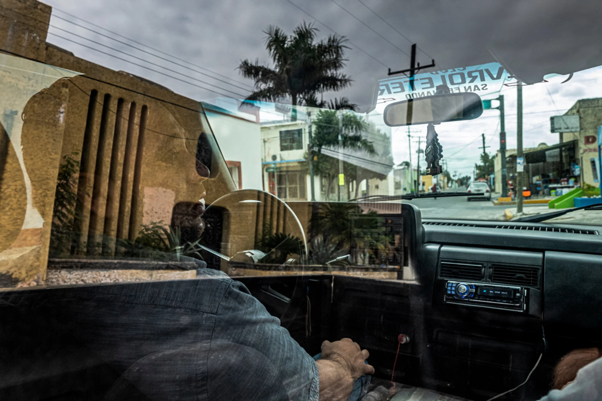 替女报仇，母亲持枪“捕杀”当地最大黑帮，结局哭惨了...