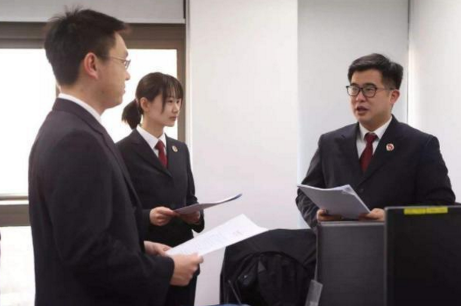 大学被记过，公务员“政审”能通过吗？这3个单位笔试第一也难过