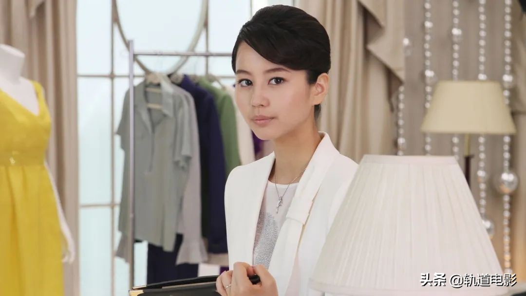 《白夜行》,欲扬先抑的悬疑小说,层层揭秘的悬疑电影