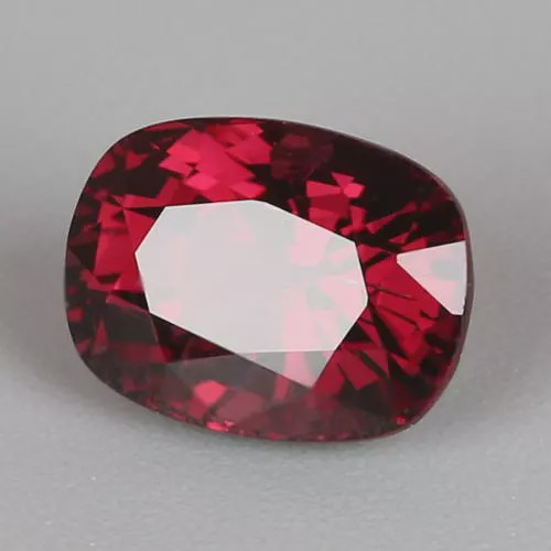 石榴石的功效与作用寓意(宝石界双胞胎,爱珠宝的您可以分清楚吗?