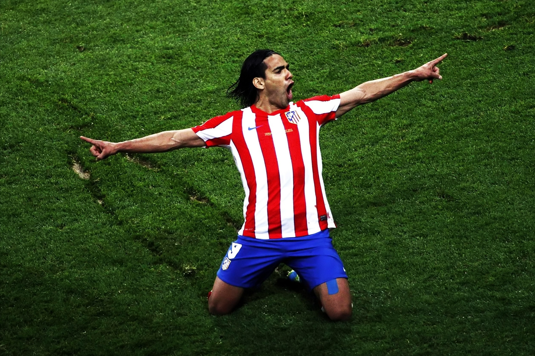 老虎法尔考时隔八年重返西甲(时隔8年,35岁老虎回归西甲!