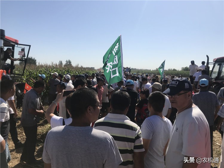 專業(yè)！中國龐口第二屆華北農(nóng)機(jī)地頭展在龐口成功舉行
