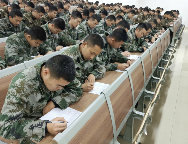 大学生“当兵”有讲究，选对入伍时间，可以达到事半功倍的效果