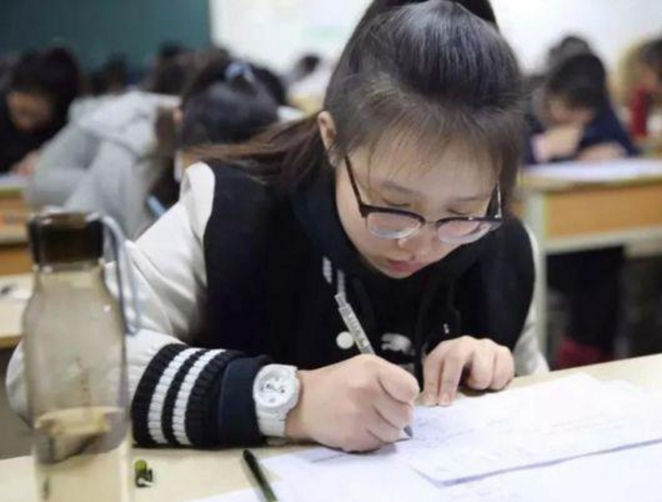 不同省份公布“高考查分”时间，是有差别的，2021届考生别记错了