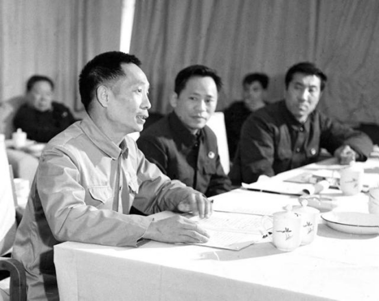 故事袁隆平最有影响力的(袁隆平：是国人敬重的水稻专家，那么他在国际上的地位如何？)