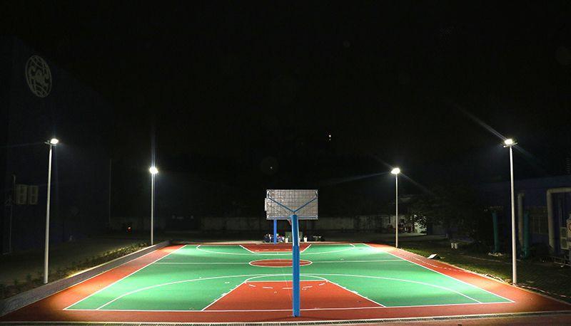 室内篮球场用什么灯具(篮球场建设 | 照明灯具选择决定了球场质量)