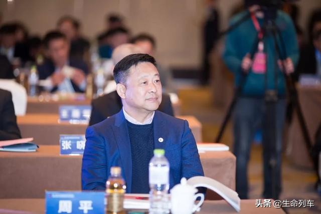 安庆市下半年十大富豪，陈奇星升至前五，李斌身价缩水100亿