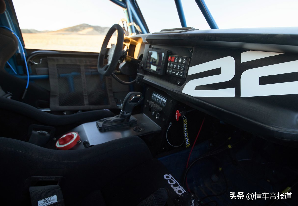 新车 | V8发动机，深度改装，坦克300快来学习！福特Bronco DR版官图