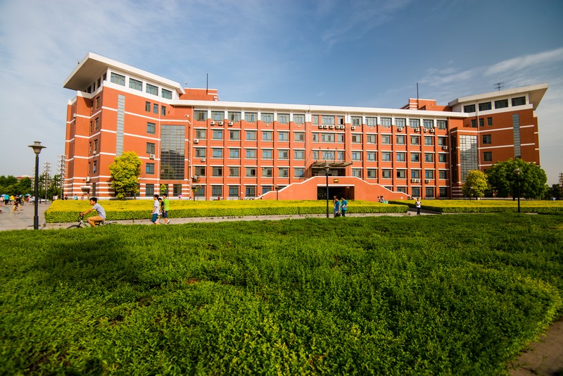 河南理工大学：河南人的自力更生史